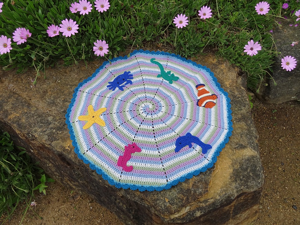 Spiral baby blanket.  [Image is:  'Spiral baby blanket'].